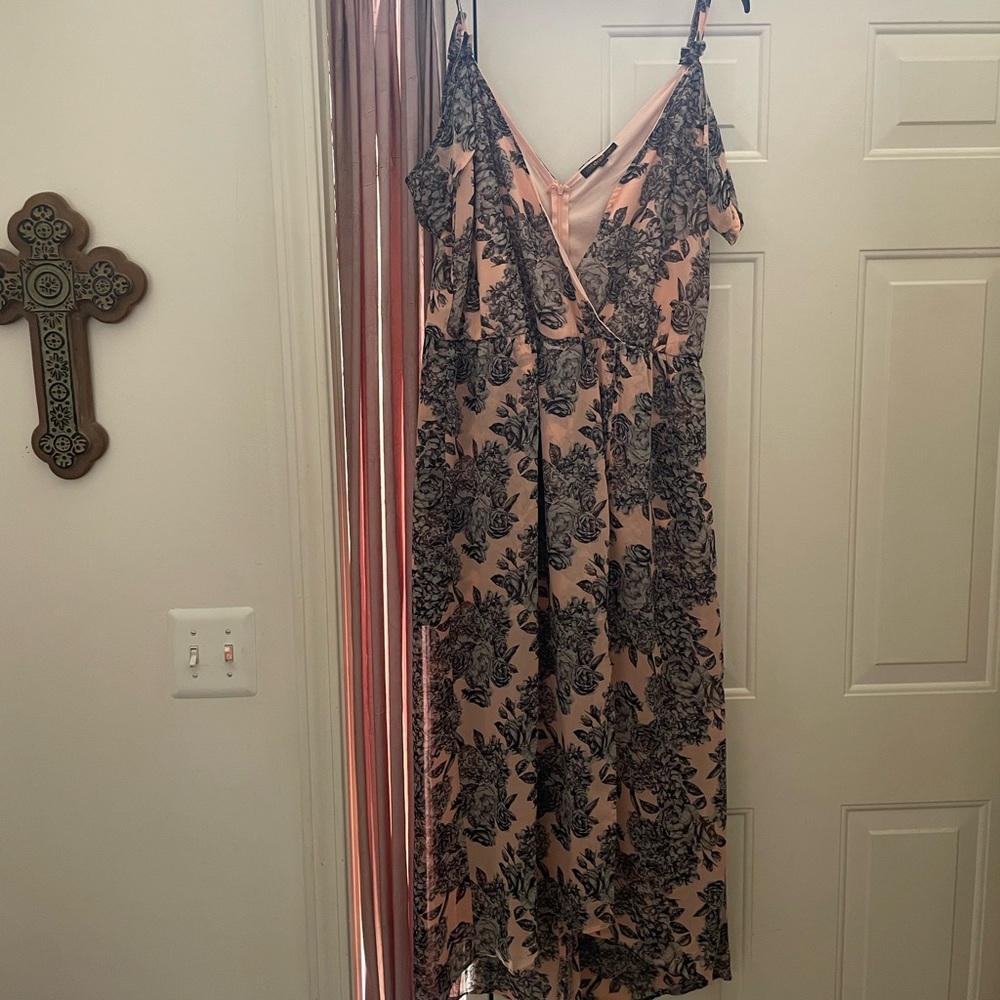 Beautiful paisley print romper/ dress